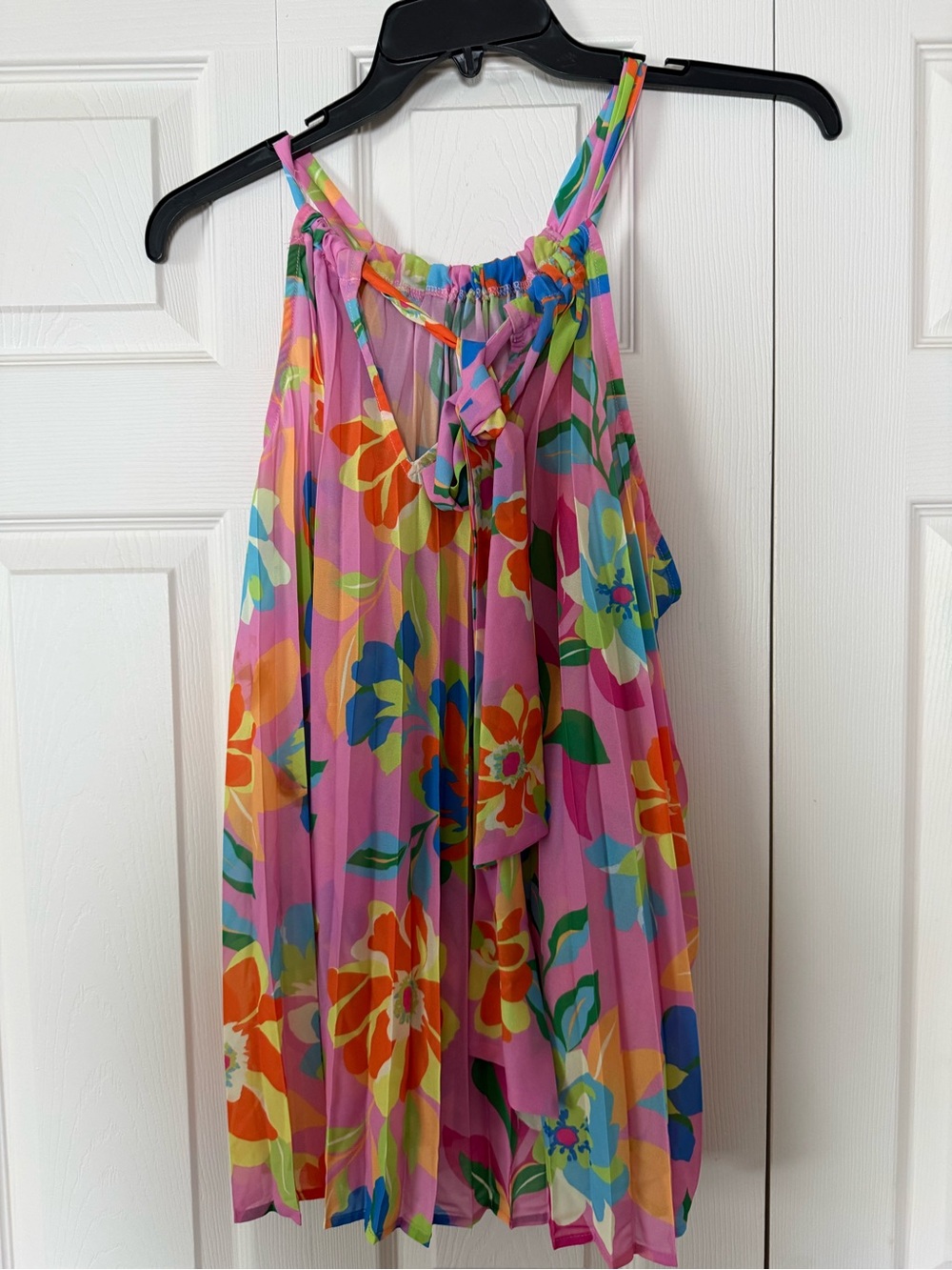 Flying Tomato Pink Floral Pleated Tank Top - Picture 2 of 4